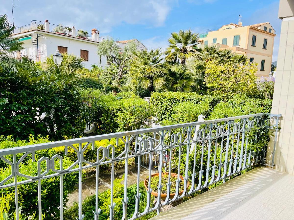 Апартаменти Sorrento Life 1 Сант'Аньєлло Екстер'єр фото
